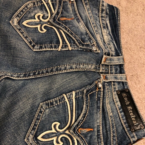 Rock Revival Jeans - Picture 3 of 3